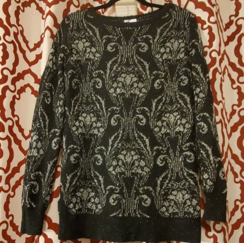 Beautiful Silver Thread Sweater - Picture 2 of 3
